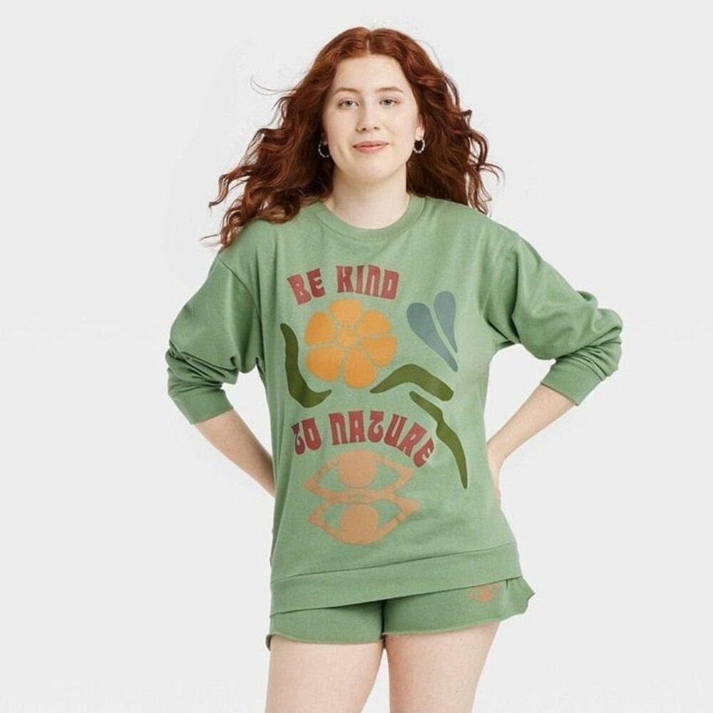 Desert Dreamer Women’s “Be Kind To Nature” Graphic Sweatshirt Green S